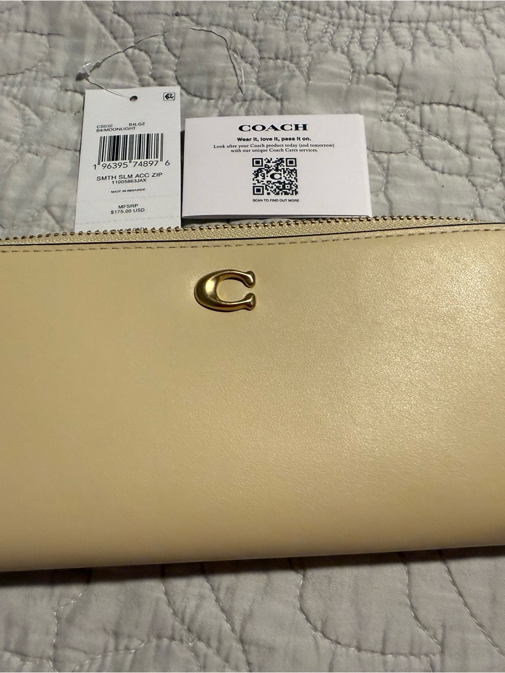 NWT Coach Slim Accordion Zip Wallet in Moonlight